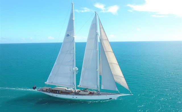 Athos Yacht Charter in French Polynesia