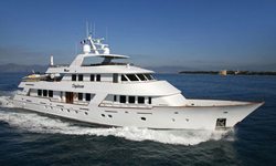 Daydream yacht charter