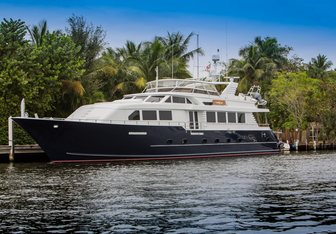 Lady Lex Yacht Charter in New England