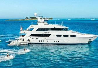 Leverage Yacht Charter in New England