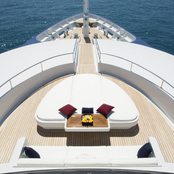 Foredeck seating