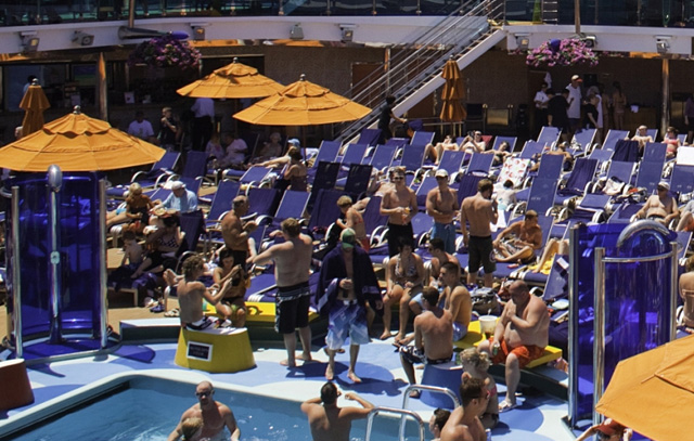 Crowded cruse ship