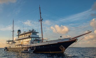 Kalizma yacht charter Ramage & Ferguson Motor Yacht