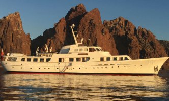 Secret Life yacht charter Feadship Motor Yacht