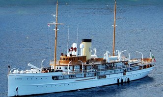 SS Delphine yacht charter Great Lakes Ew Motor Yacht